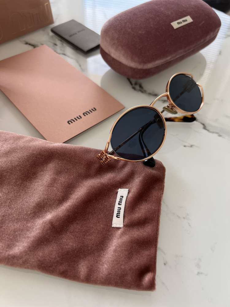 Miu Miu slnečné okuliare