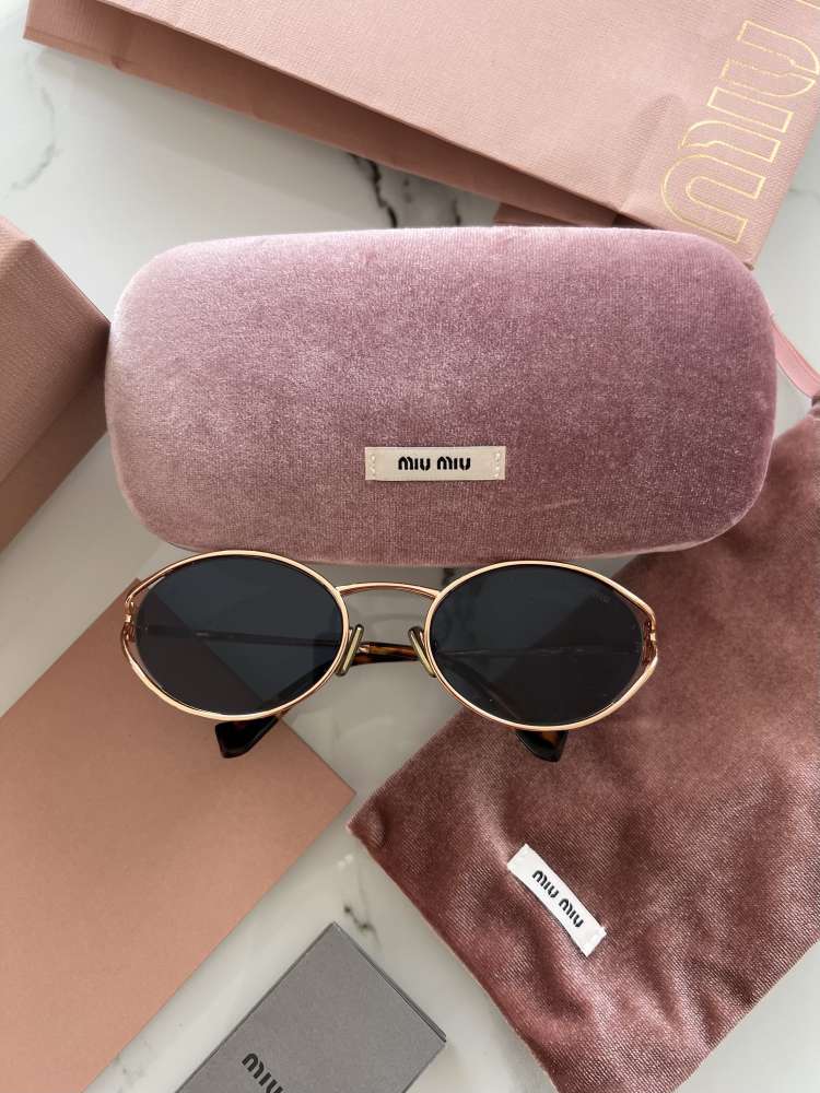 Miu Miu slnečné okuliare