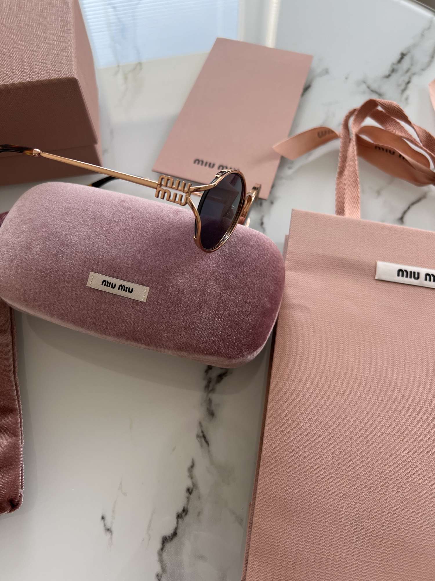 Miu Miu slnečné okuliare