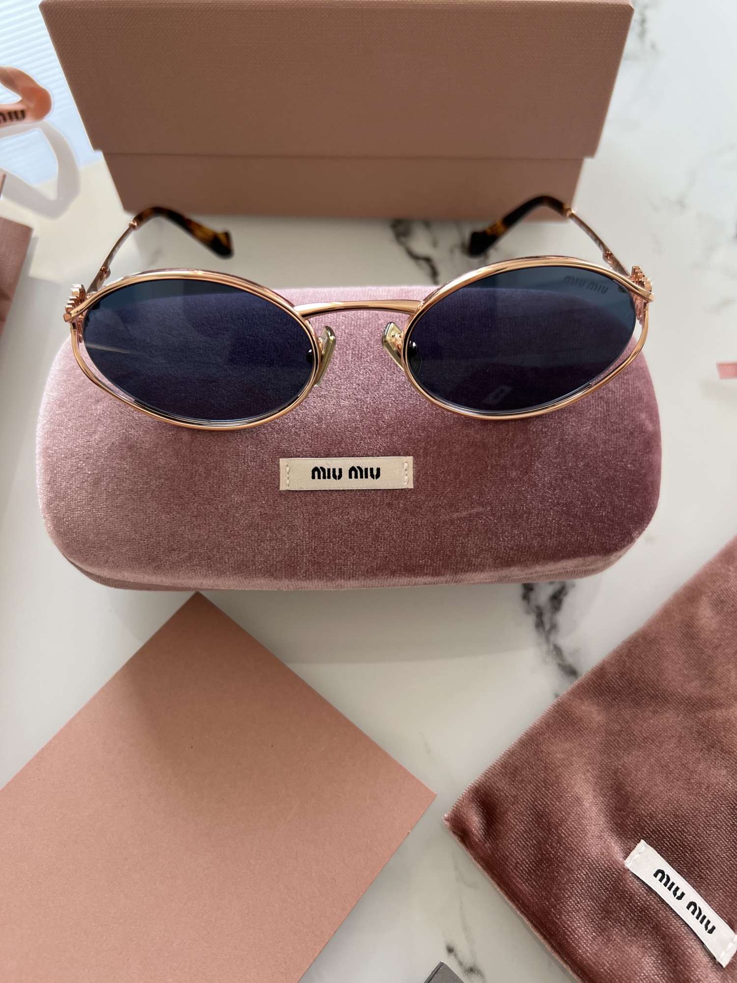 Miu Miu slnečné okuliare