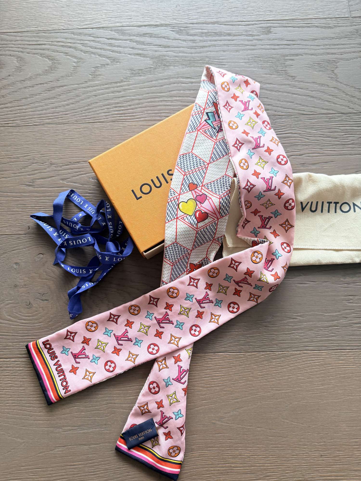 Šatka Louis Vuitton