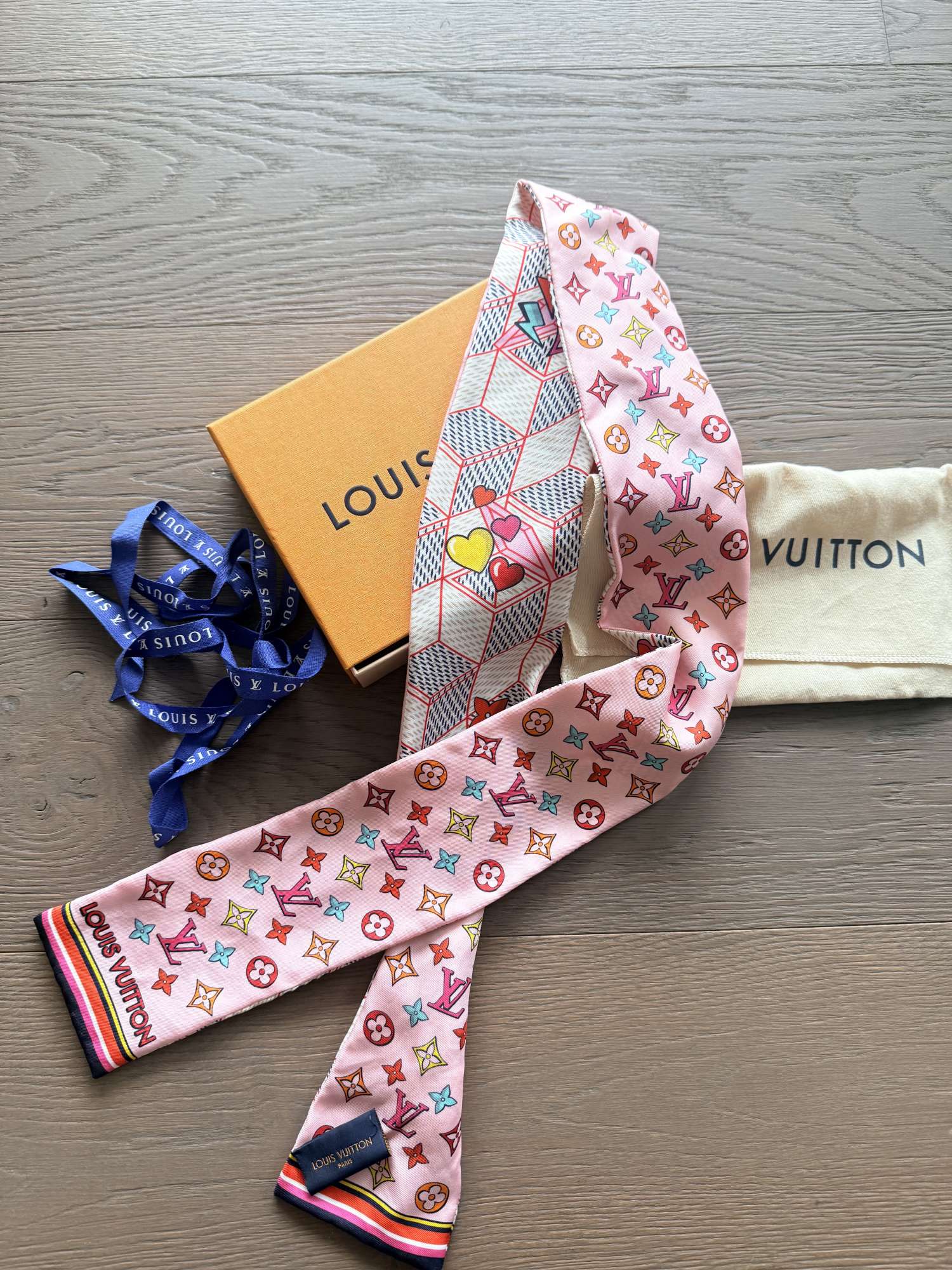 Šatka Louis Vuitton