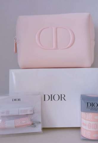 https://vipluxury.sk/Dior kozmetická taška