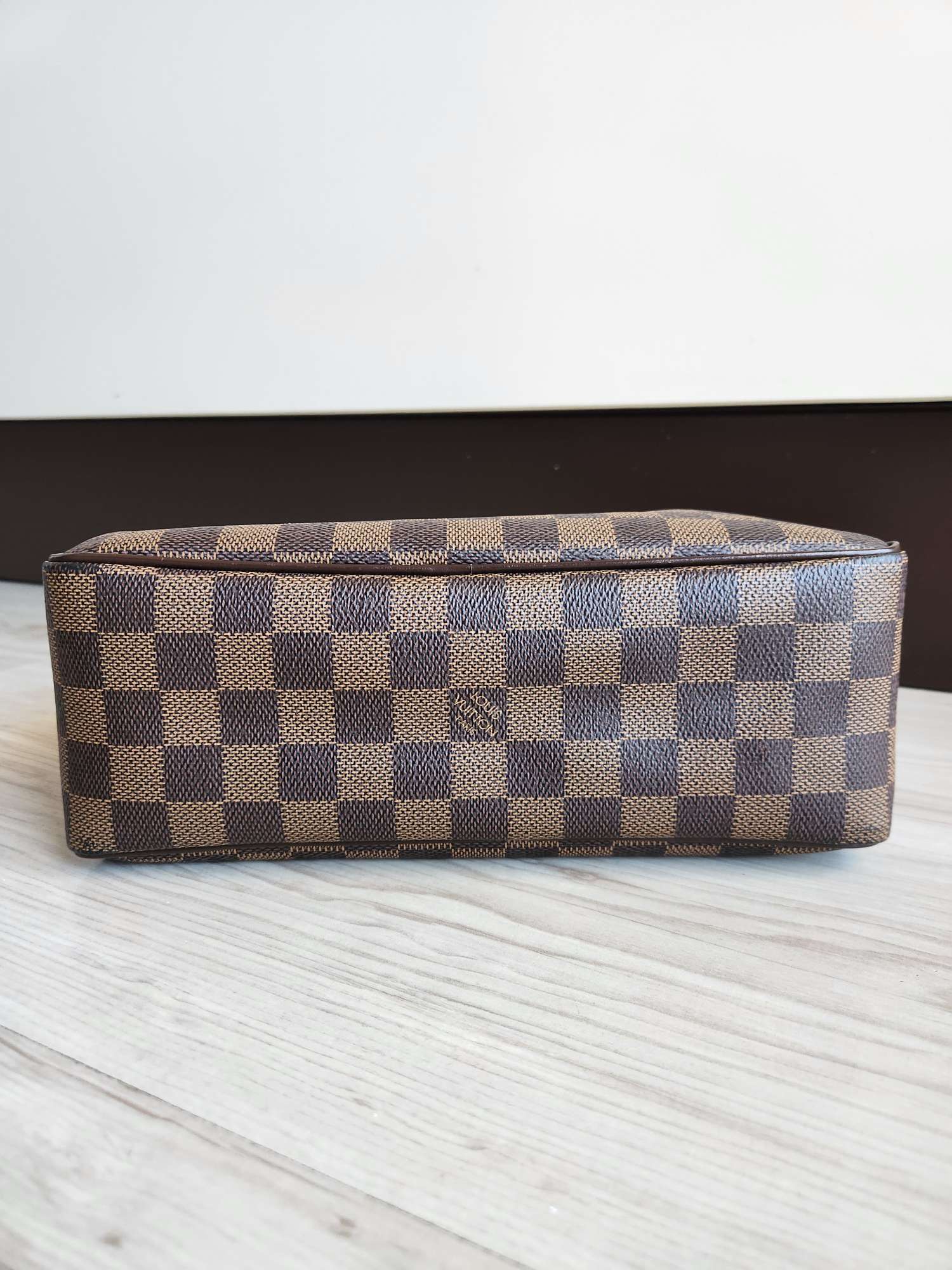 Louis Vuitton Toilette Damier ebene