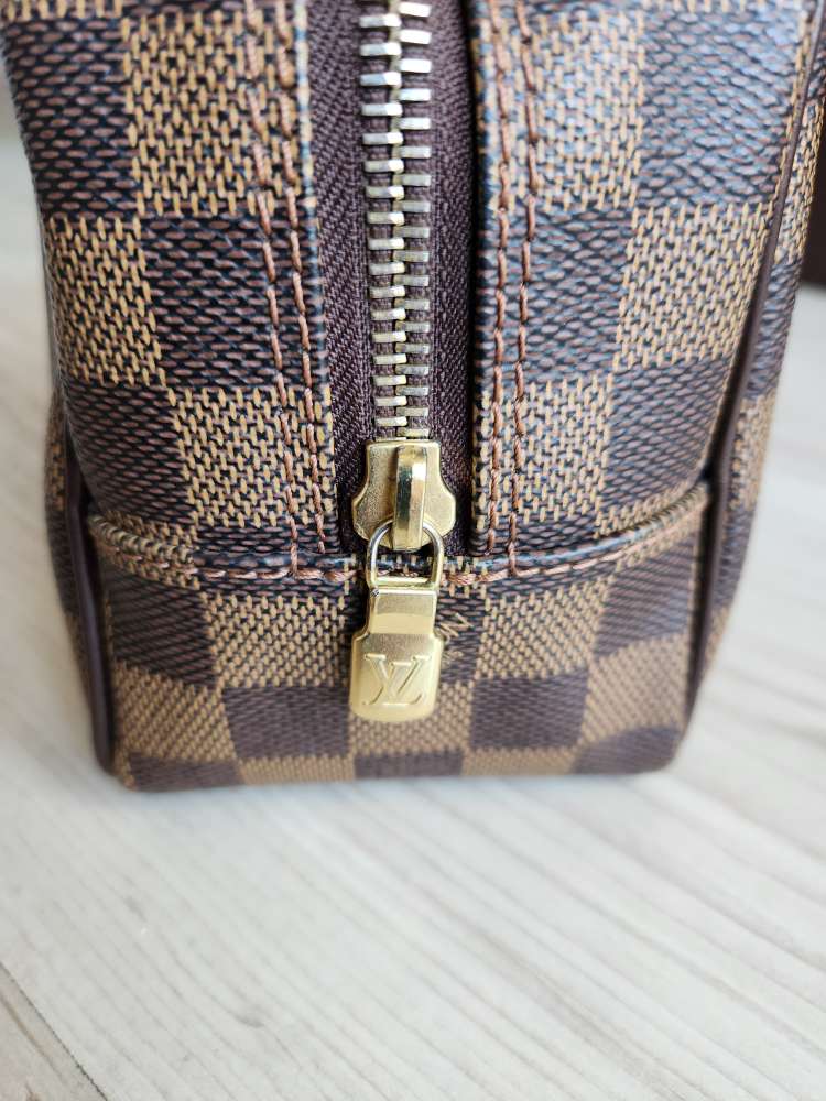 Louis Vuitton Toilette Damier ebene