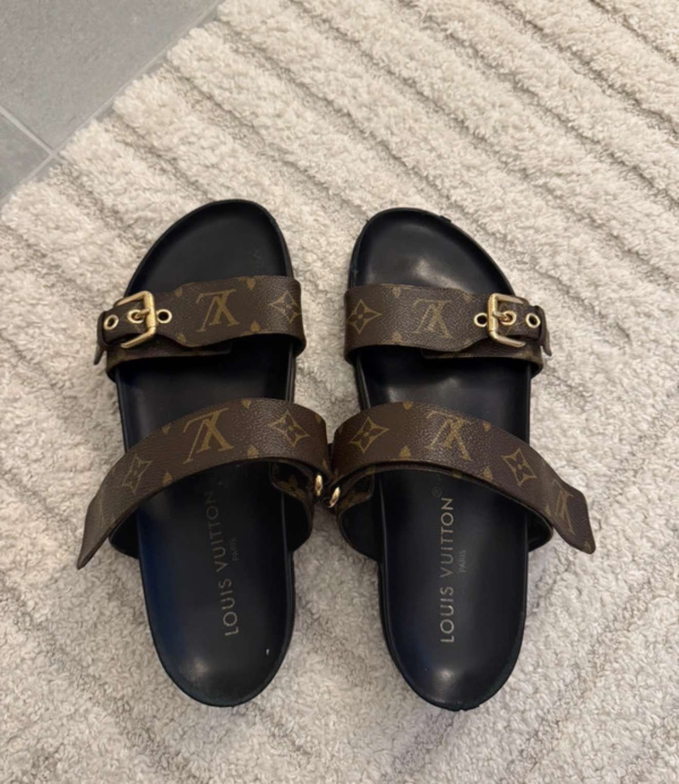 Louis Vuitton sandalky