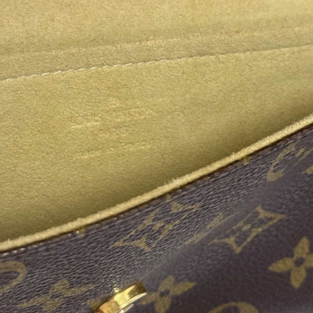 Louis Vuitton Vintage crossbody