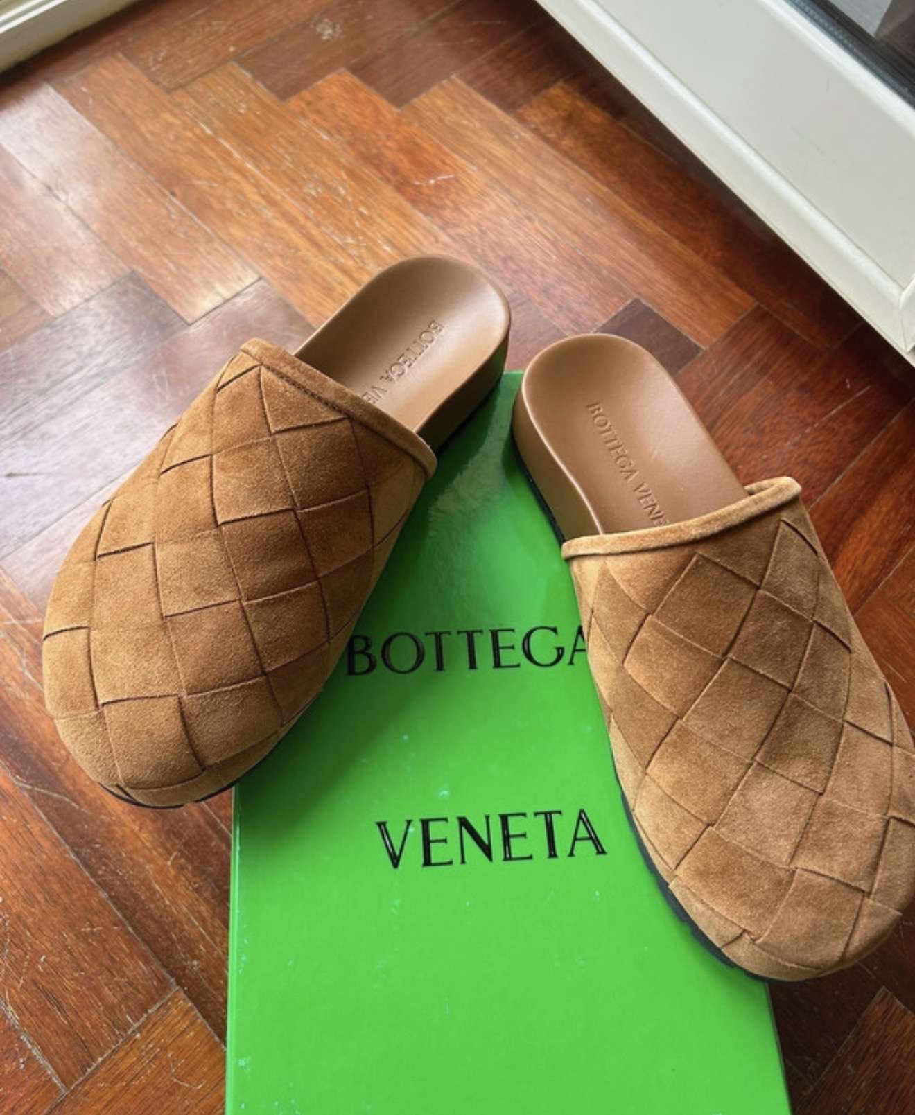Bottega Veneta šľapky