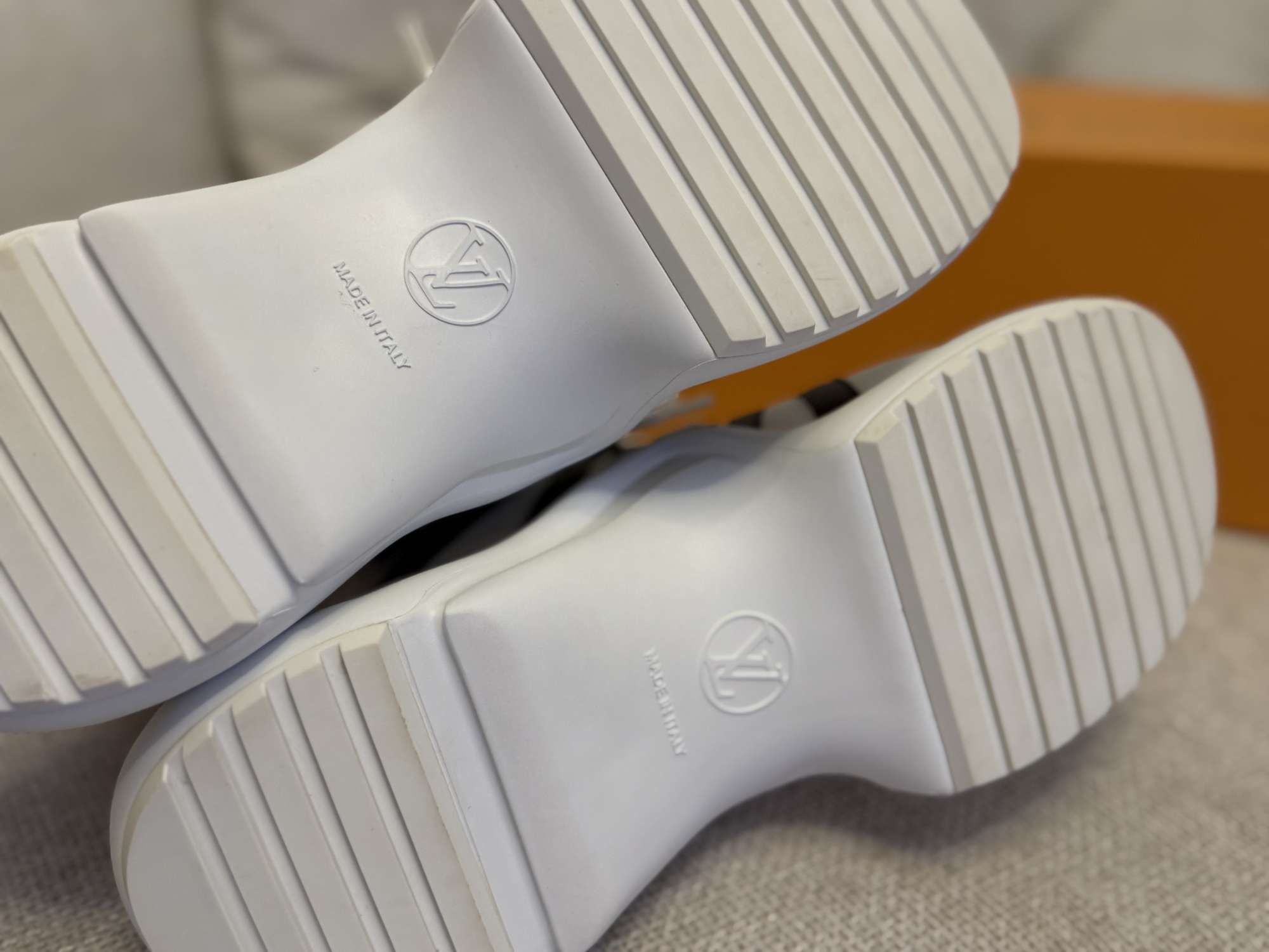 Louis vuitton archlight