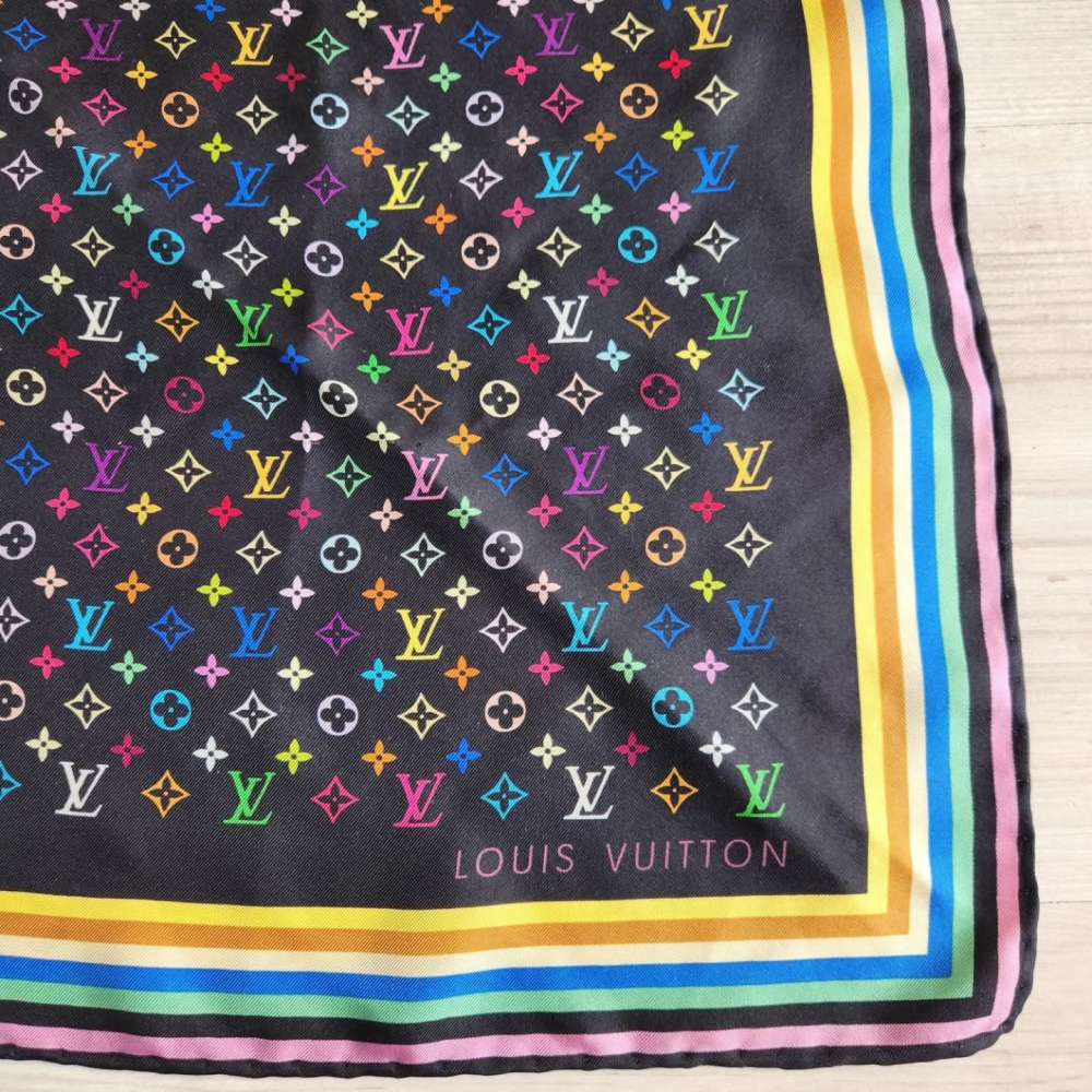 Louis Vuitton Foulard