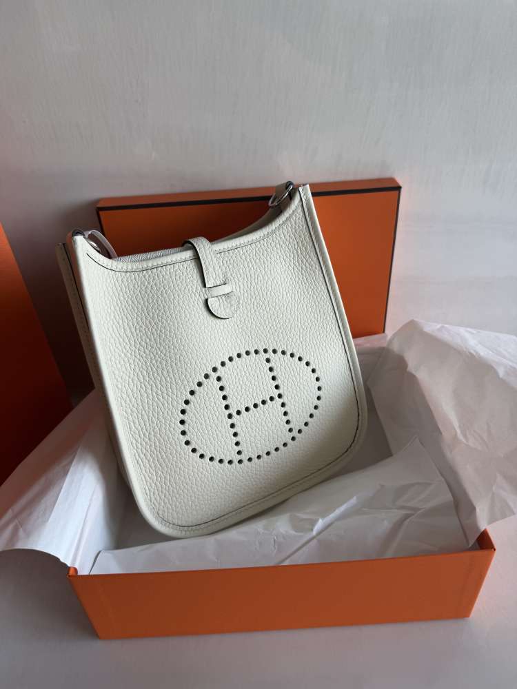 Hermés Evelyne 16