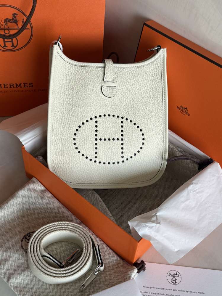 Hermés Evelyne 16