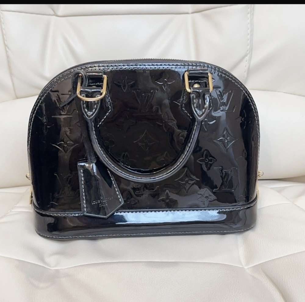 Louis Vuitton Alma bb