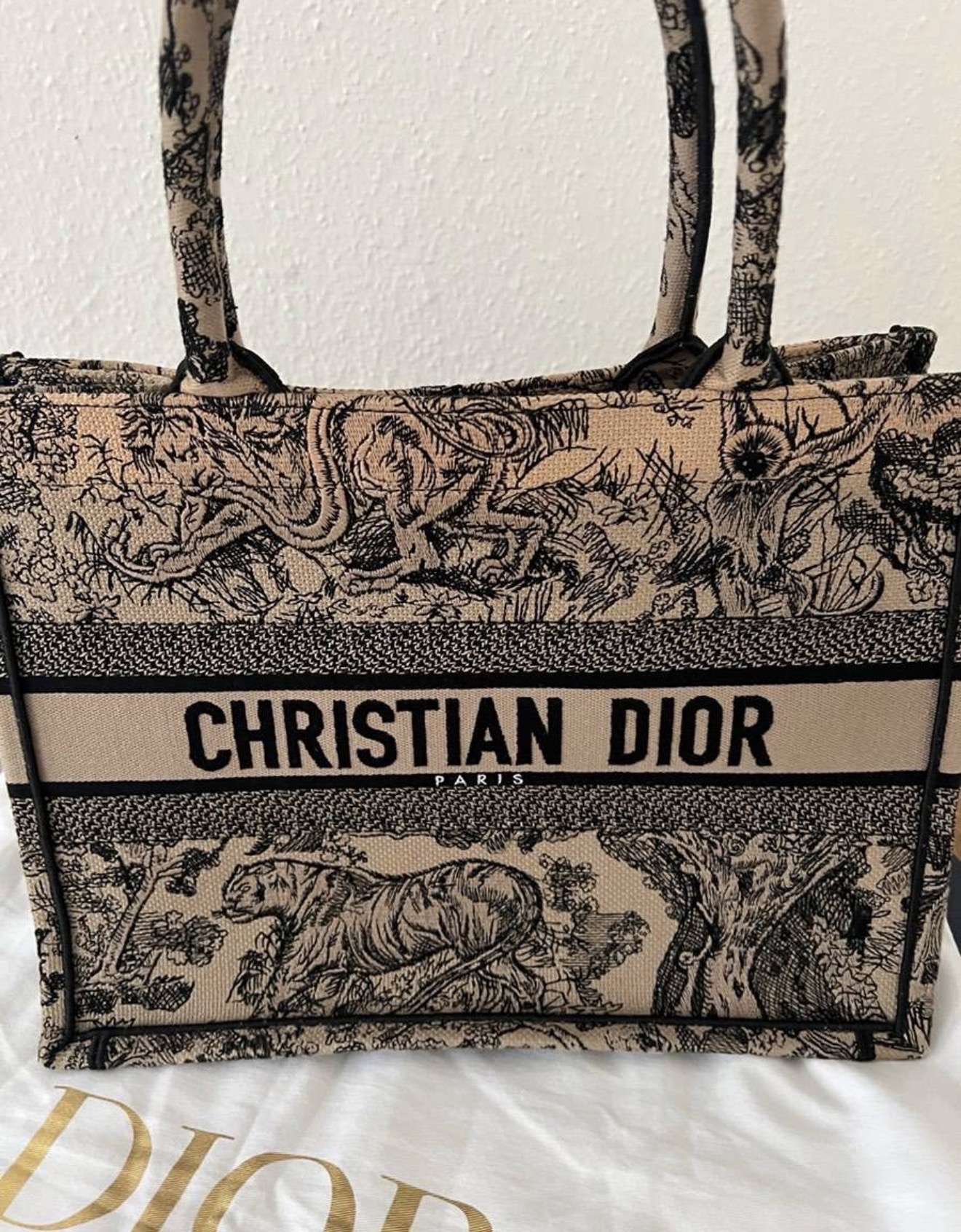 Dior tote médium