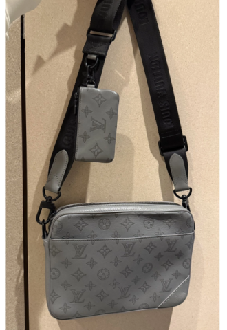 https://vipluxury.sk/Louis Vuitton duo messenger