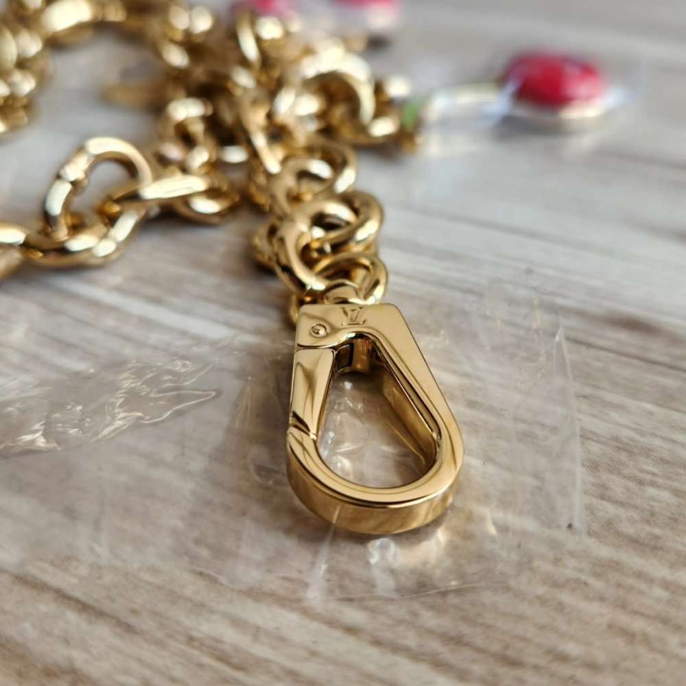 Louis Vuitton Charm Retez