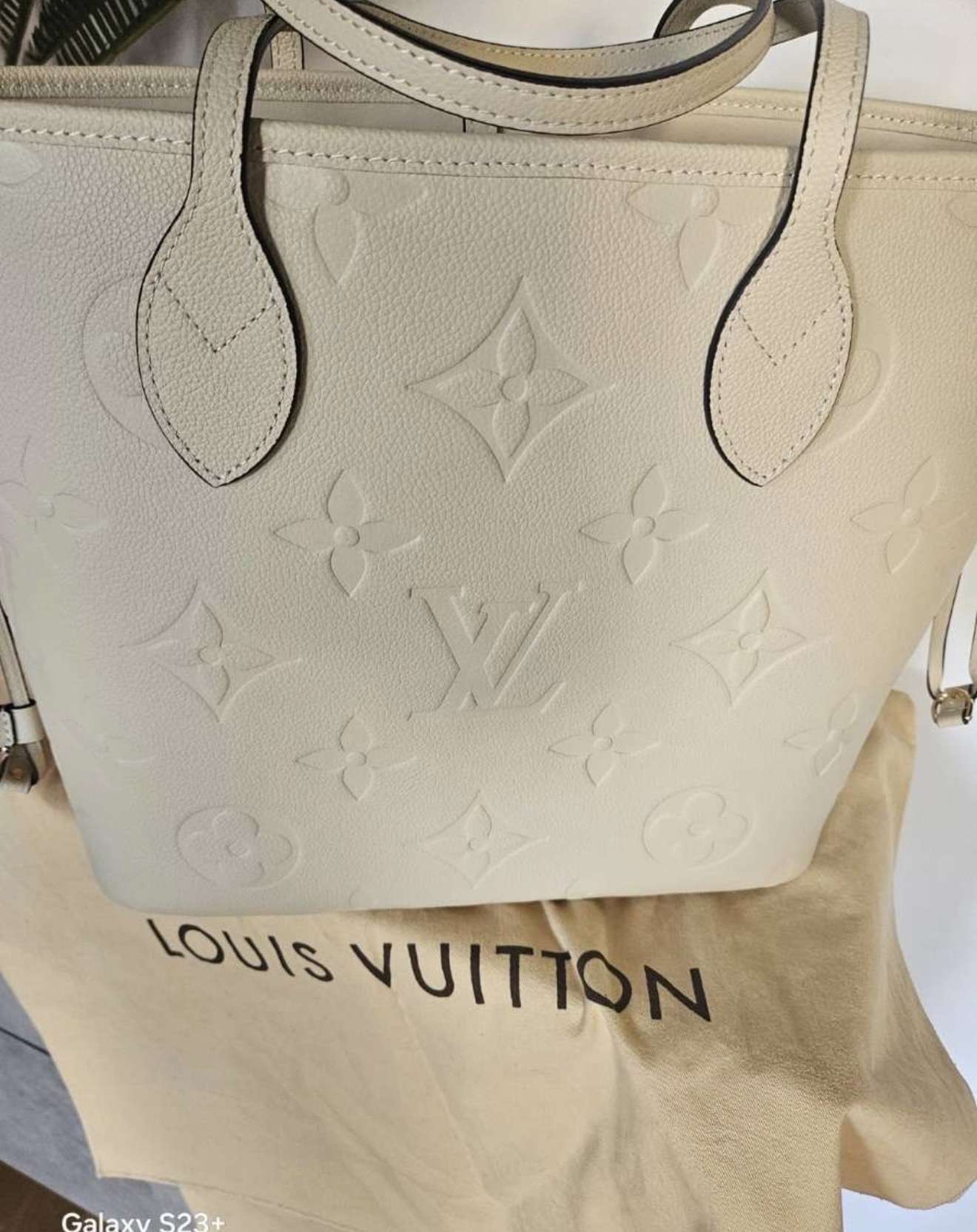 Louis Vuitton Neverfull MM