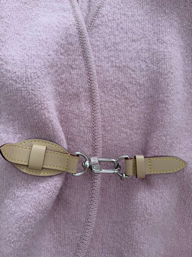 Louis Vuitton sveter