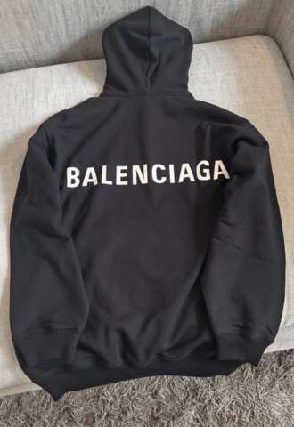 https://vipluxury.sk/Balenciaga mikina