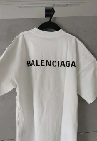 https://vipluxury.sk/Balenciaga tričko