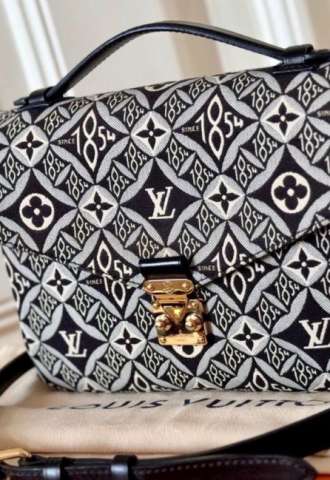 https://vipluxury.sk/Louis Vuitton Metis kabelka
