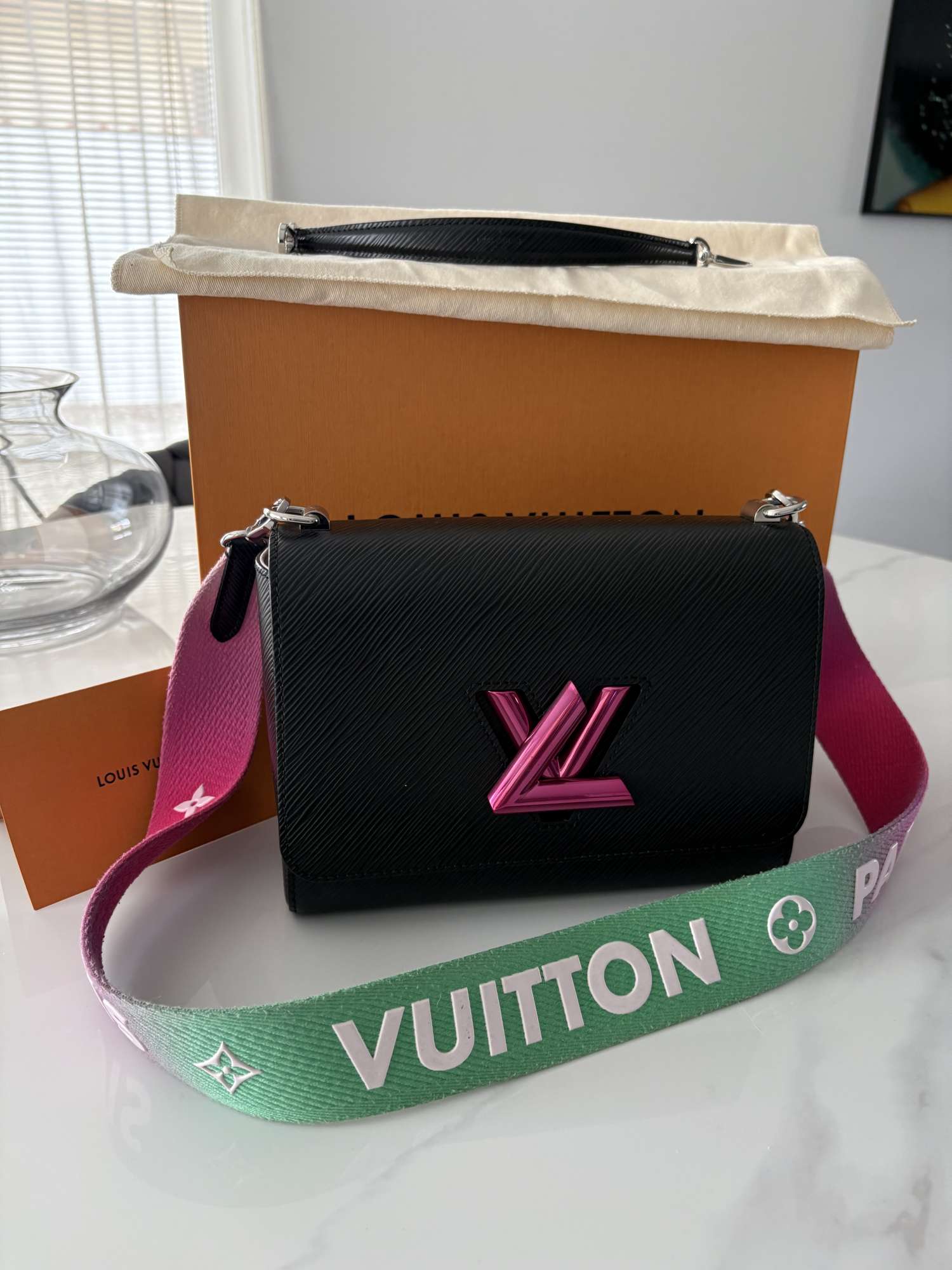 Louis Vuitton Twist Epi MM