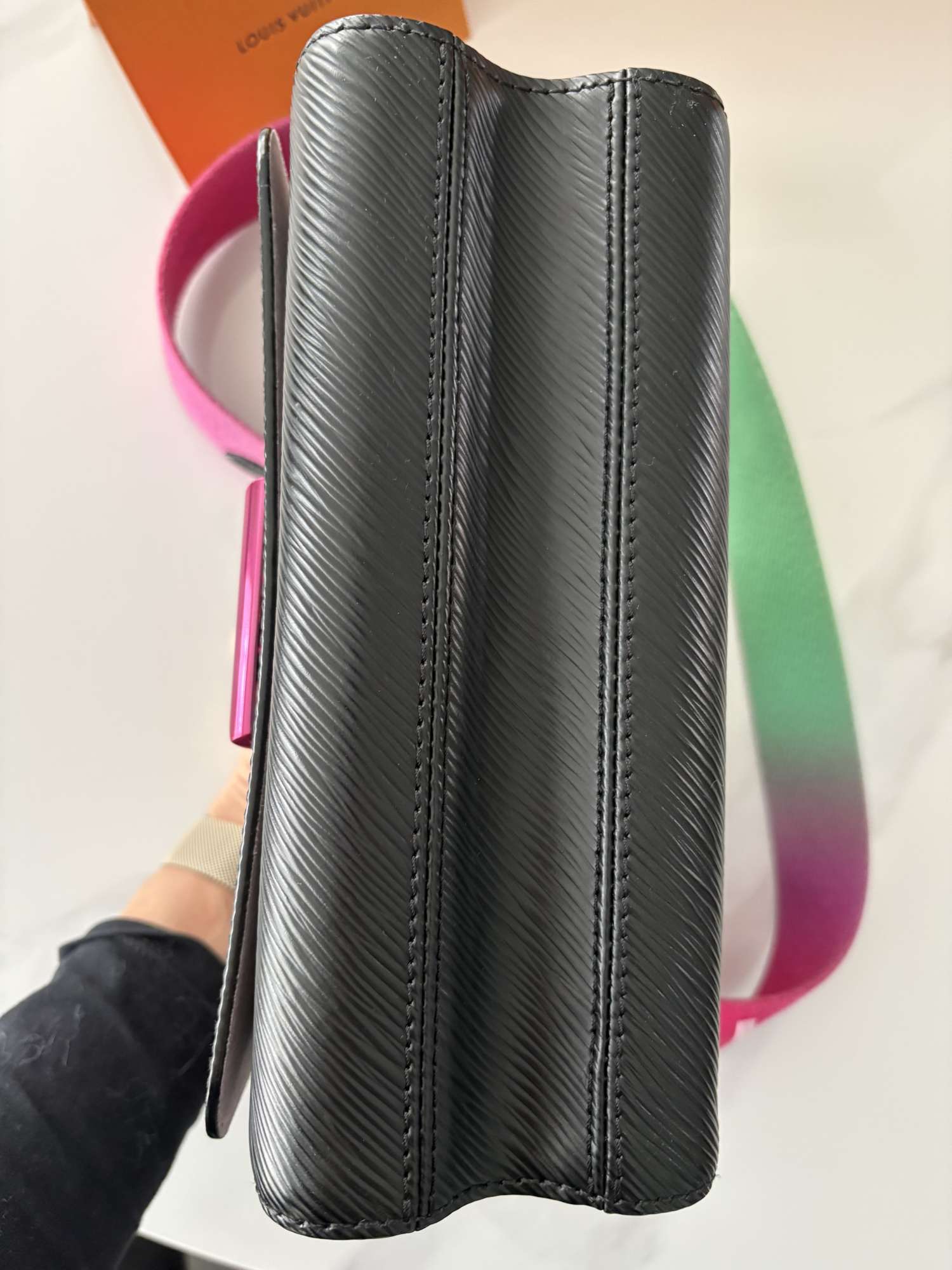 Louis Vuitton Twist Epi MM