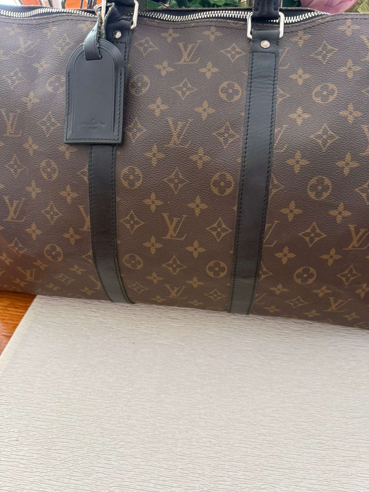 Louis Vuitton keepal