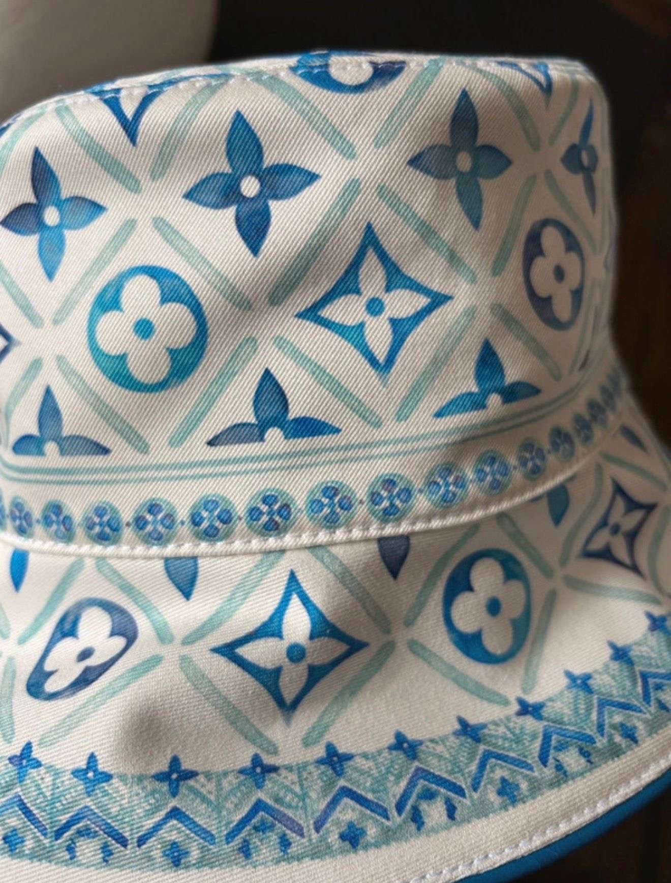 Louis Vuitton klobúk