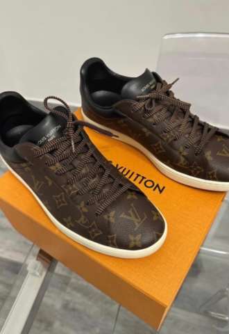 https://vipluxury.sk/Louis Vuitton tenisky