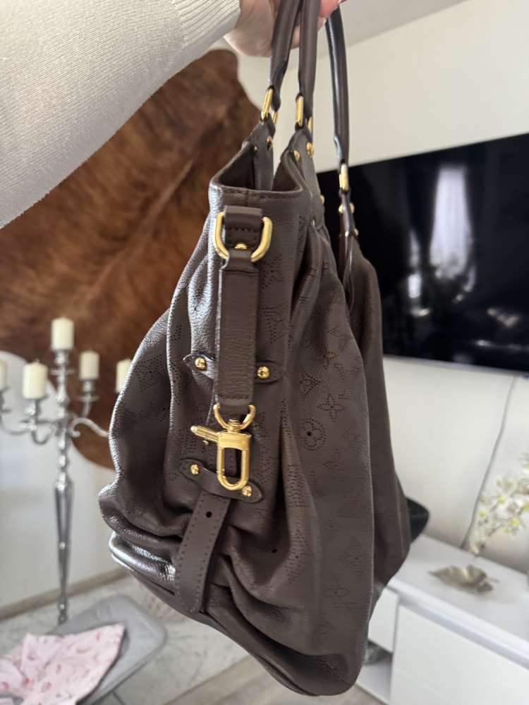 Louis Vuitton Mahina L