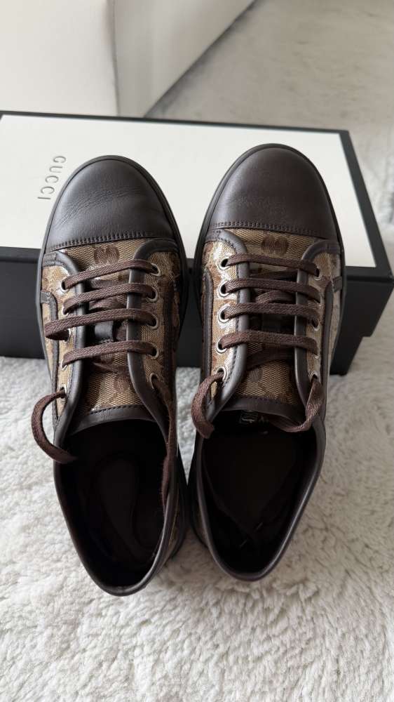 Dámske kožené tenisky Gucci GG Crystal, veľkosť 36 EUR