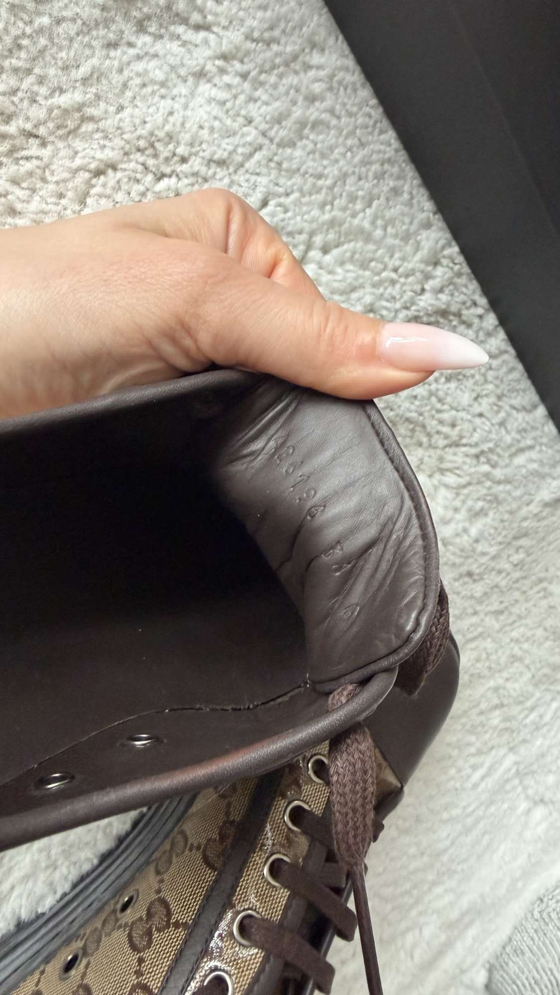 Dámske kožené tenisky Gucci GG Crystal, veľkosť 36 EUR