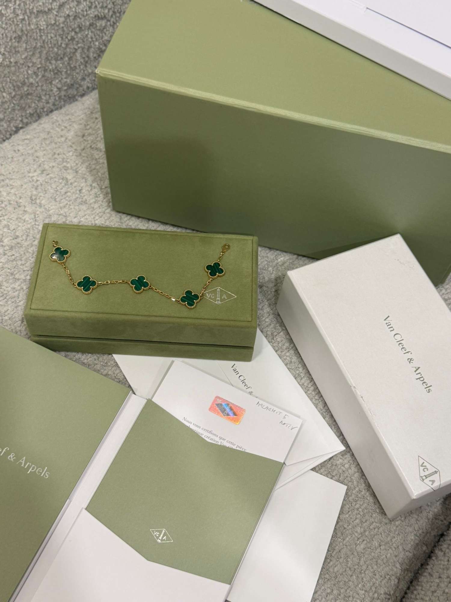 Van cleef alhambra náramok