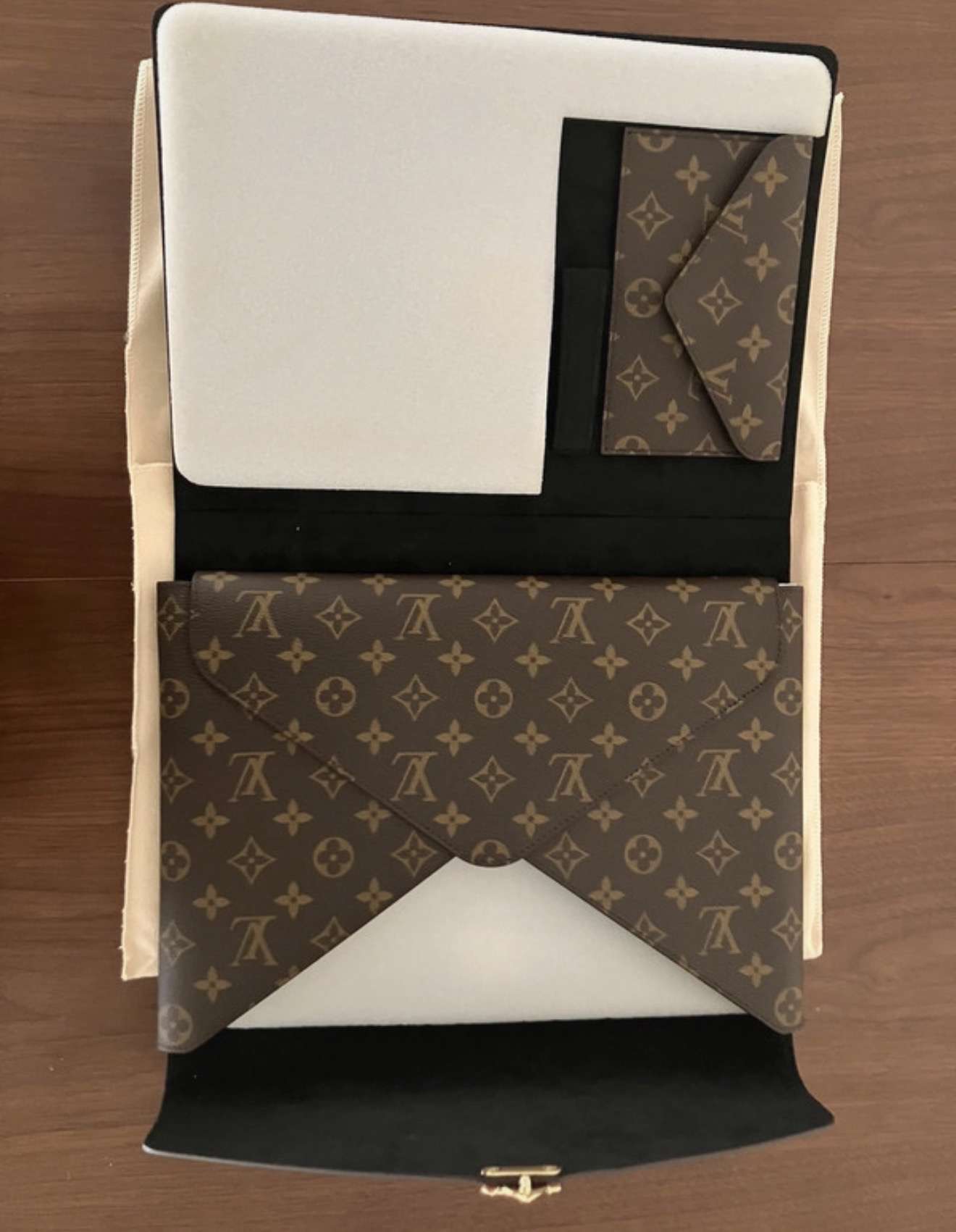 Louis vuitton taška na dokumenty