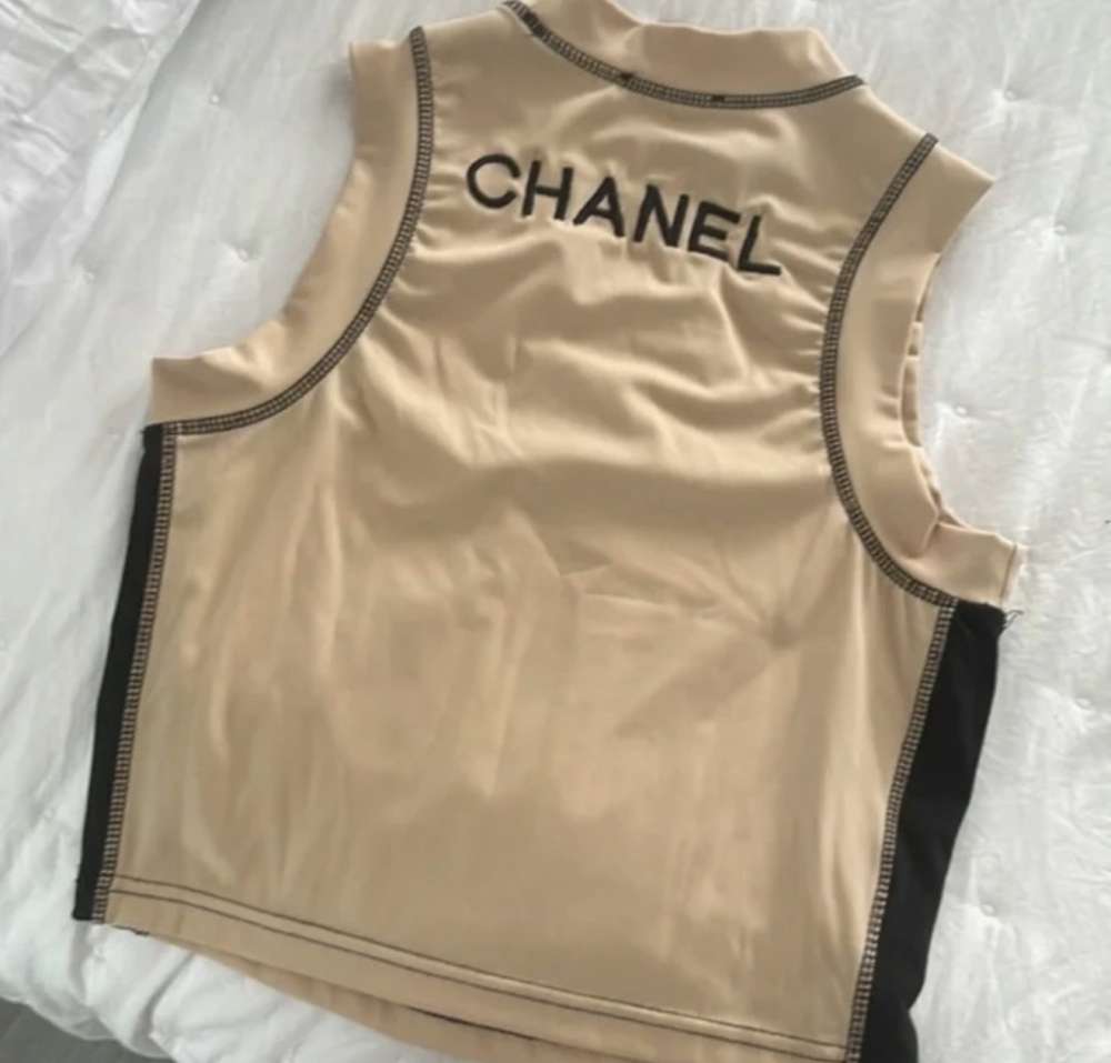 Chanel top