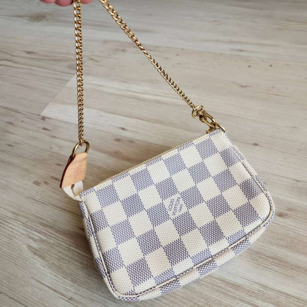 Louis Vuitton Mini Pochette