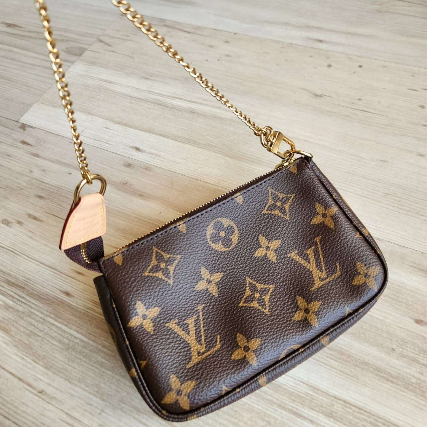 Louis Vuitton Mini Pochette