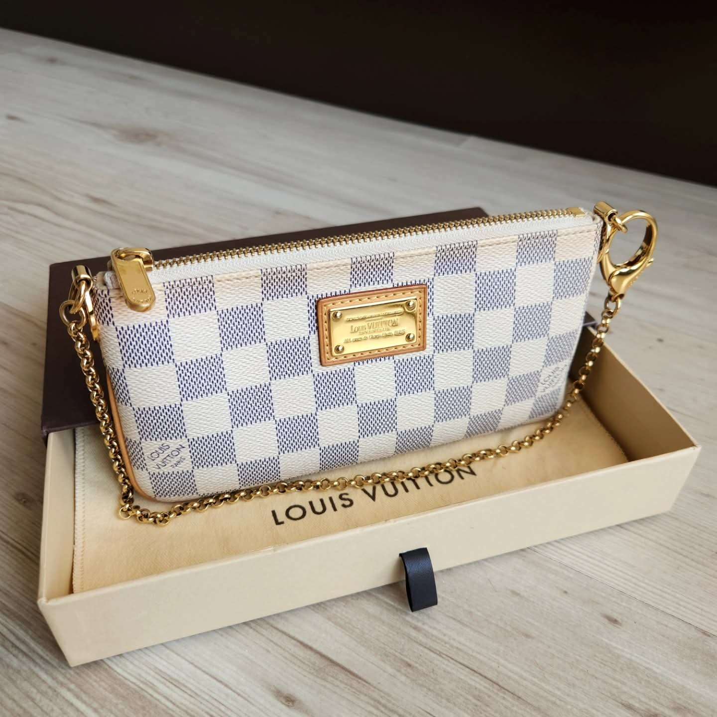 Louis Vuitton Milla