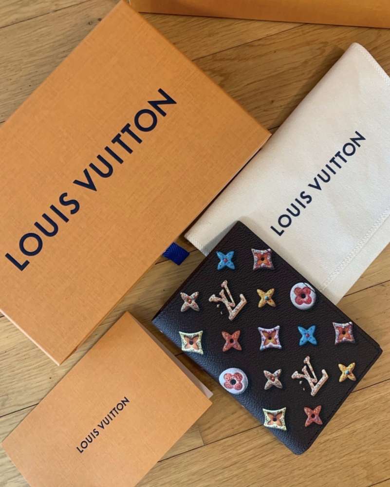 Louis Vuitton obal na pas