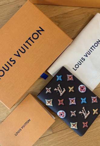 https://vipluxury.sk/Louis Vuitton obal na pas