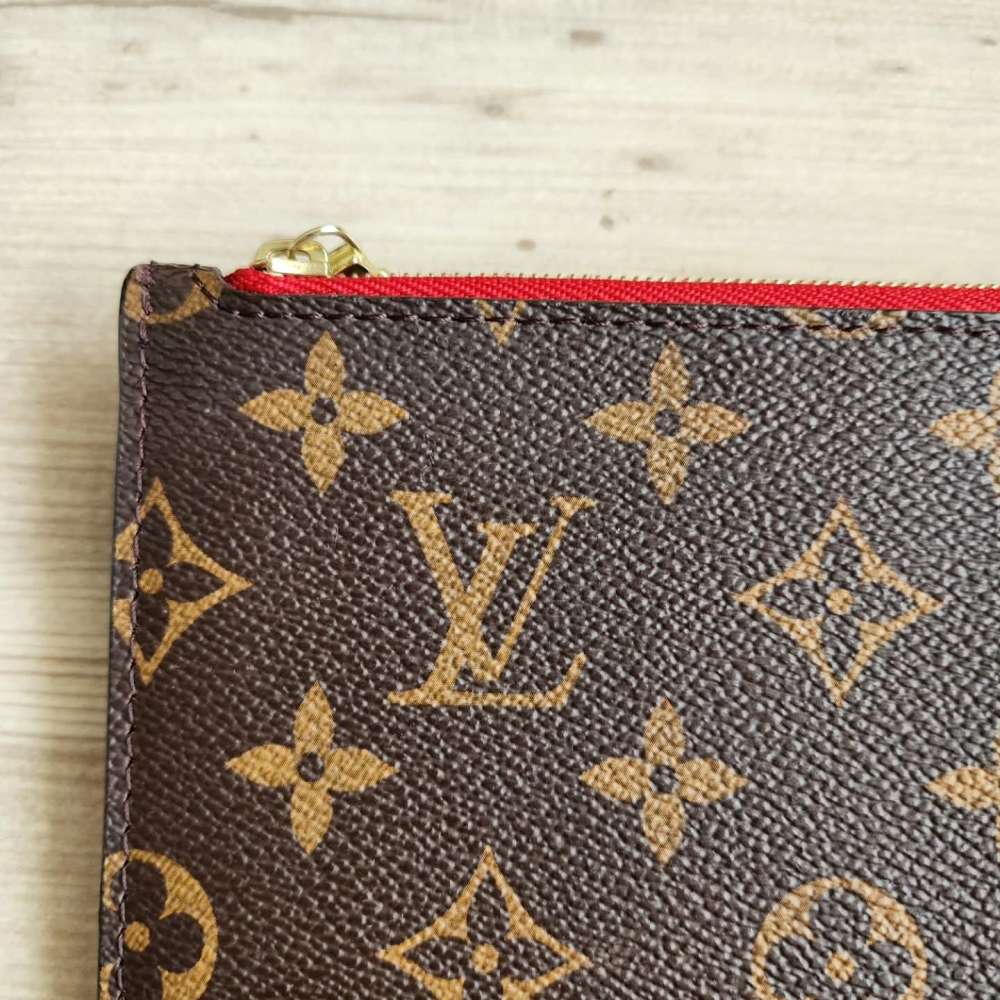 Louis Vuitton Pochette