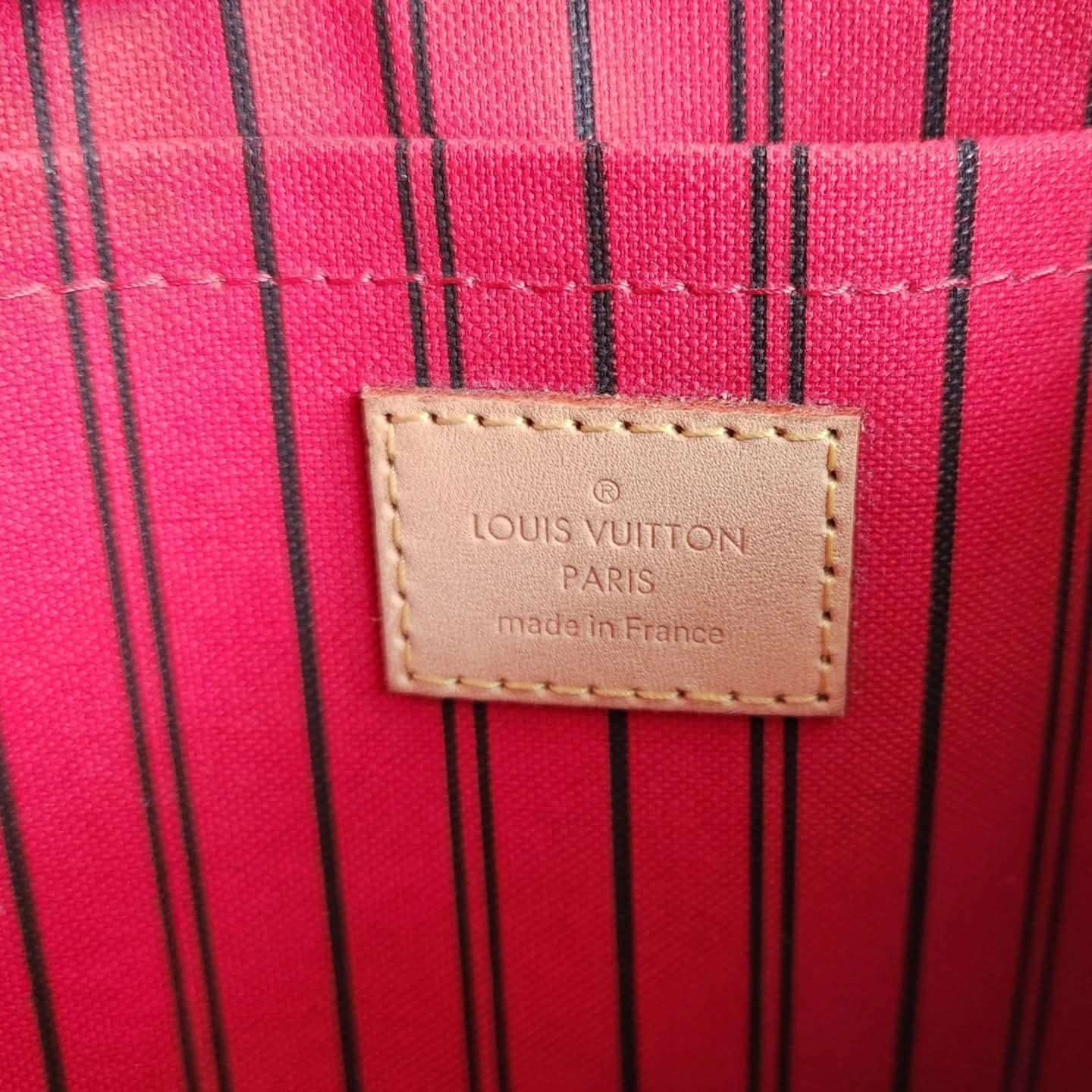 Louis Vuitton Pochette