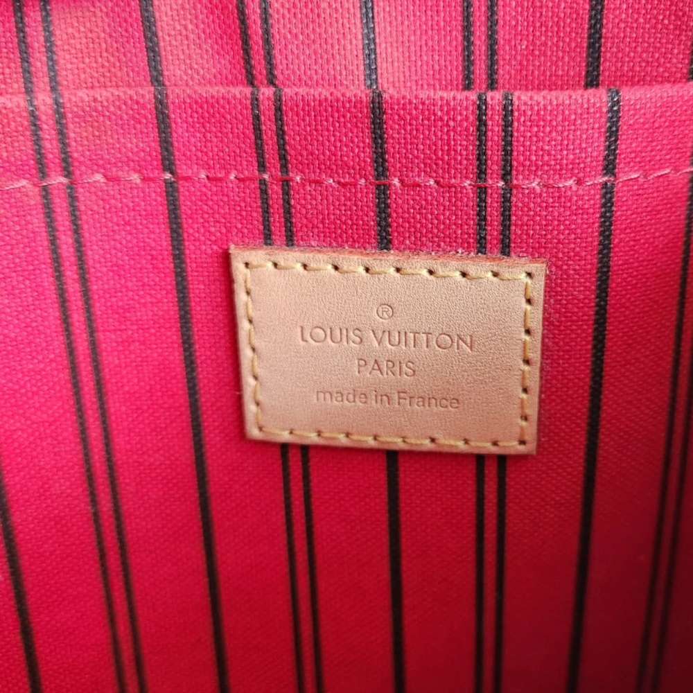 Louis Vuitton Pochette