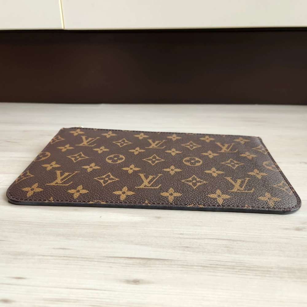 Louis Vuitton Pochette