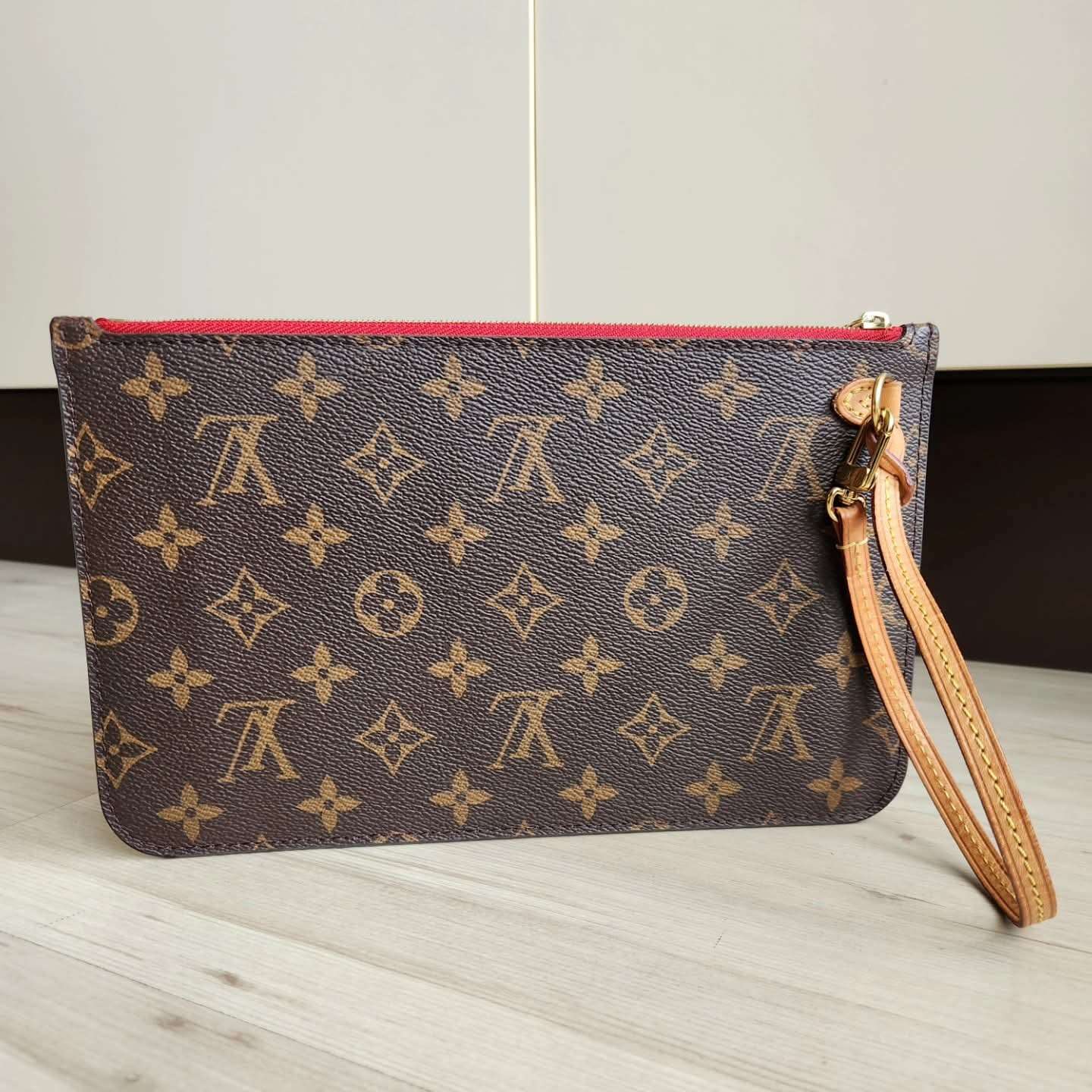 Louis Vuitton Pochette