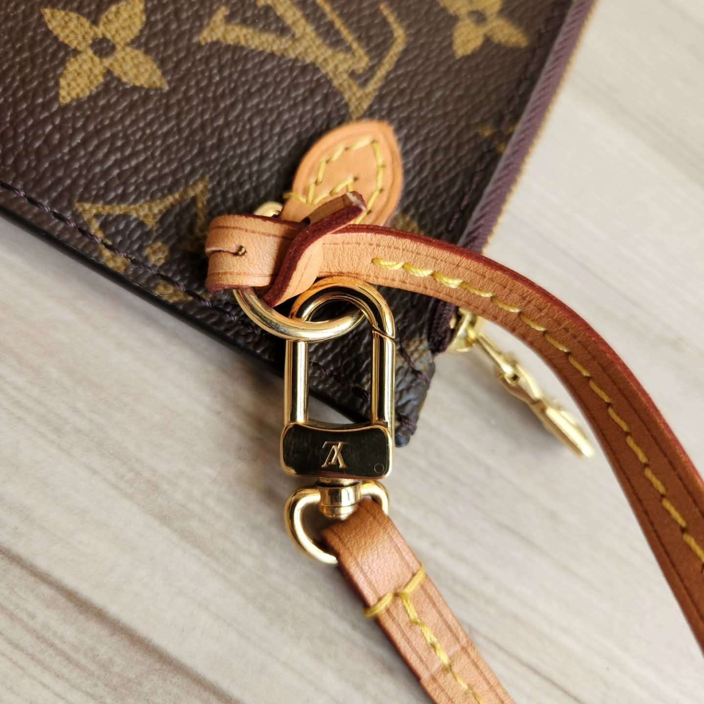 Louis Vuitton Pochette