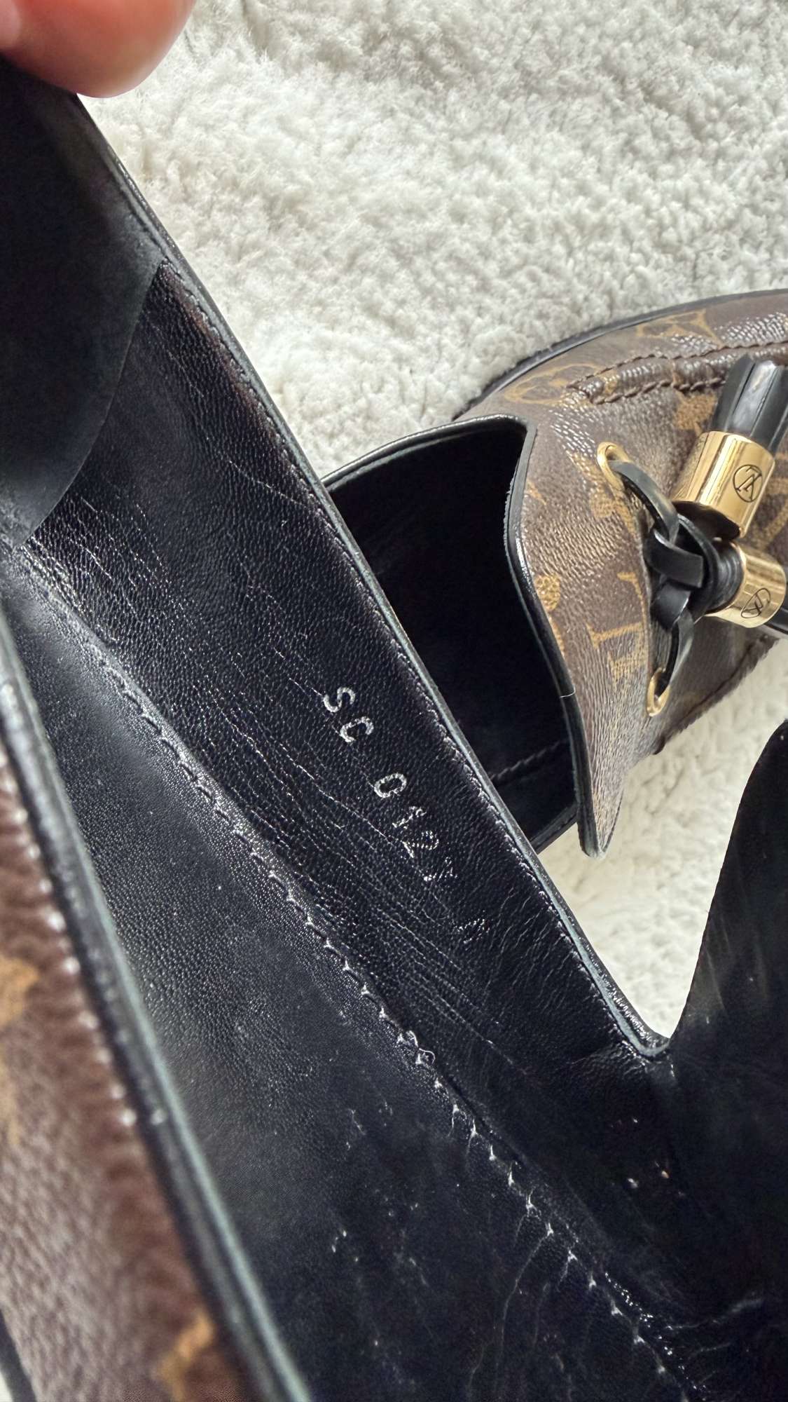 LOUIS VUITTON Plátené mokasíny s monogramovým vzorom, veľkosť 7/37,5