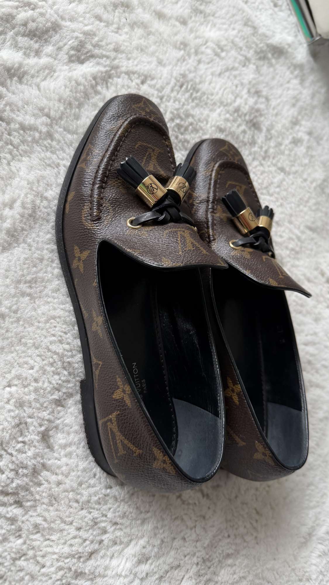 LOUIS VUITTON Plátené mokasíny s monogramovým vzorom, veľkosť 7/37,5