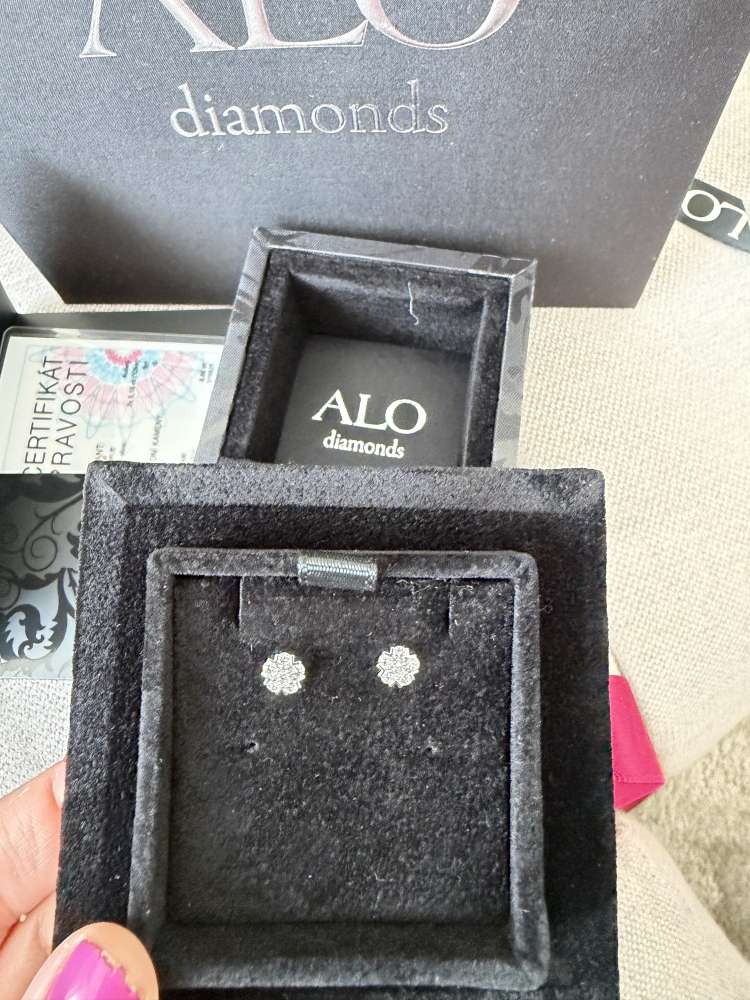 Alo diamonds nausnice